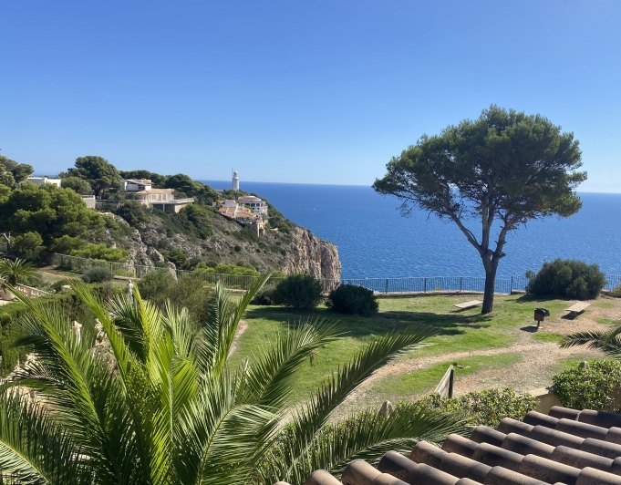 Villa en primera línea con espectaculares vistas al mar