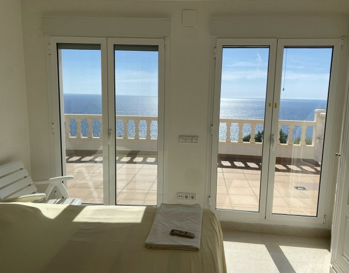 Villa en primera línea con espectaculares vistas al mar