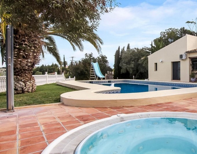 FINCA EN BENISSA