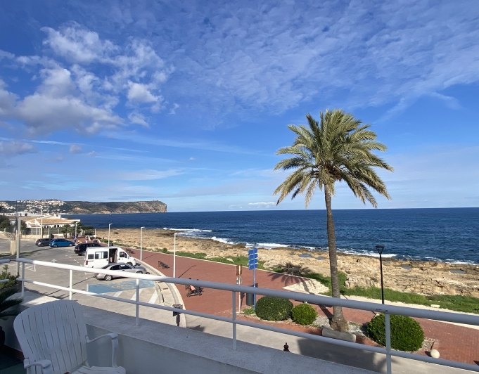 Espectacular Villa en Primera Línea del Mar