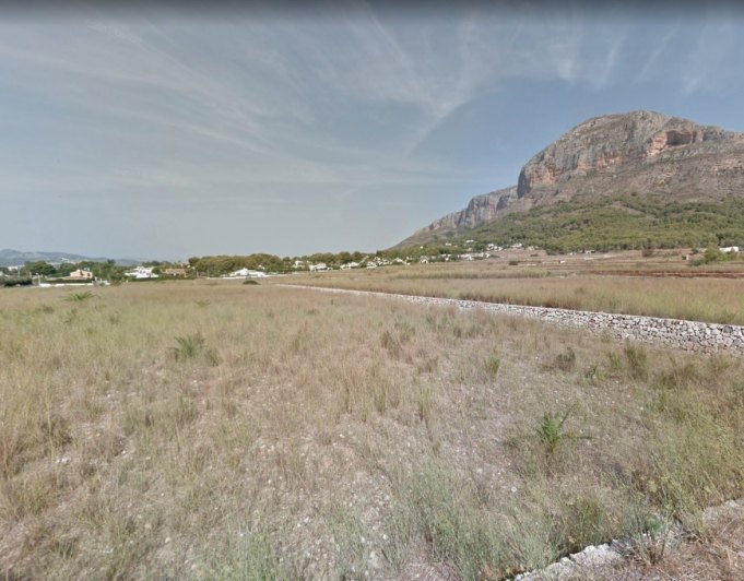 Javea. Parcela en Montgo con Licencia de Obra