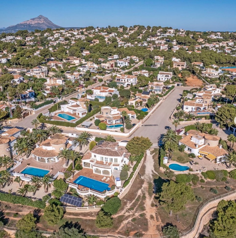 Villa en primera línea con espectaculares vistas al mar