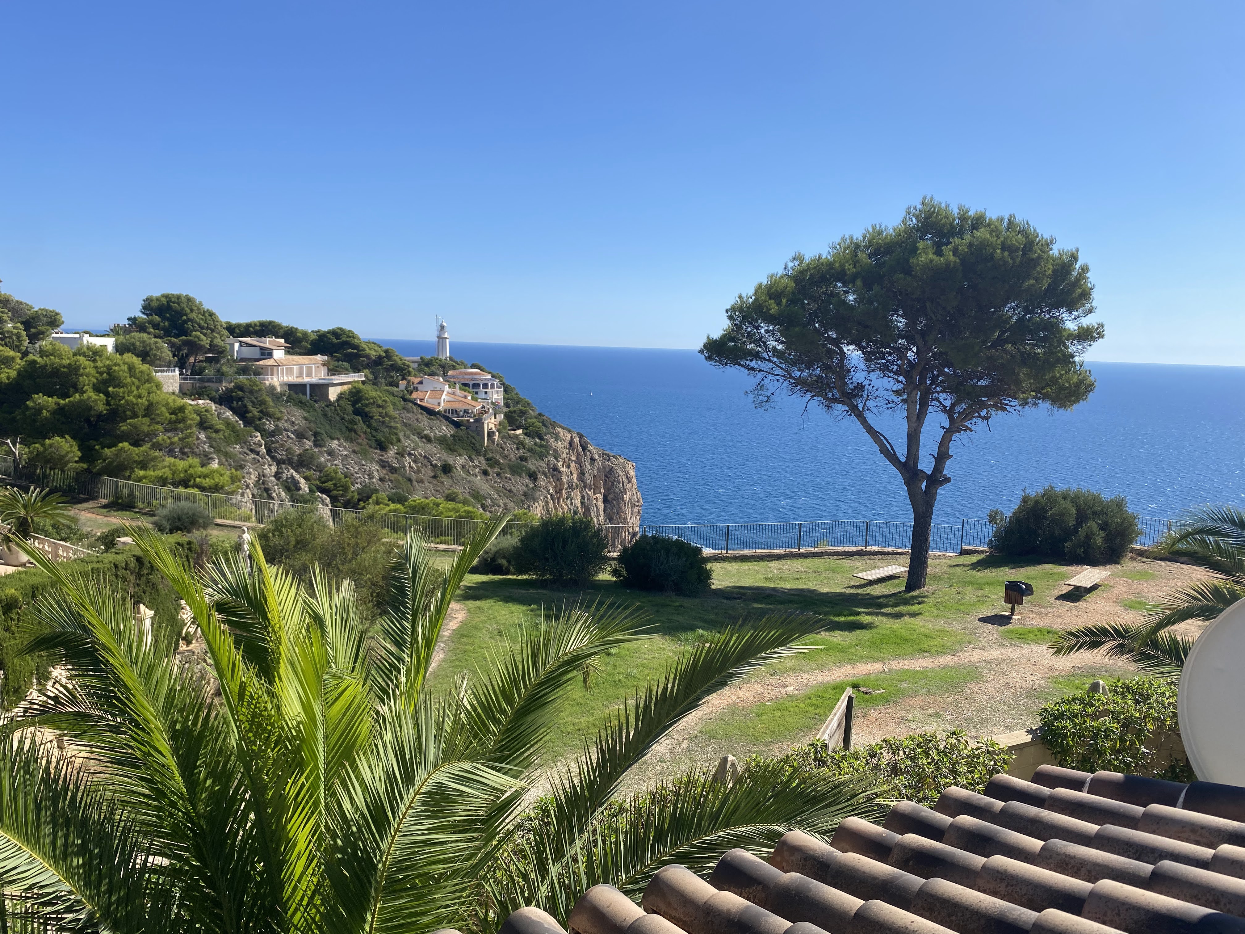 Villa en primera línea con espectaculares vistas al mar
