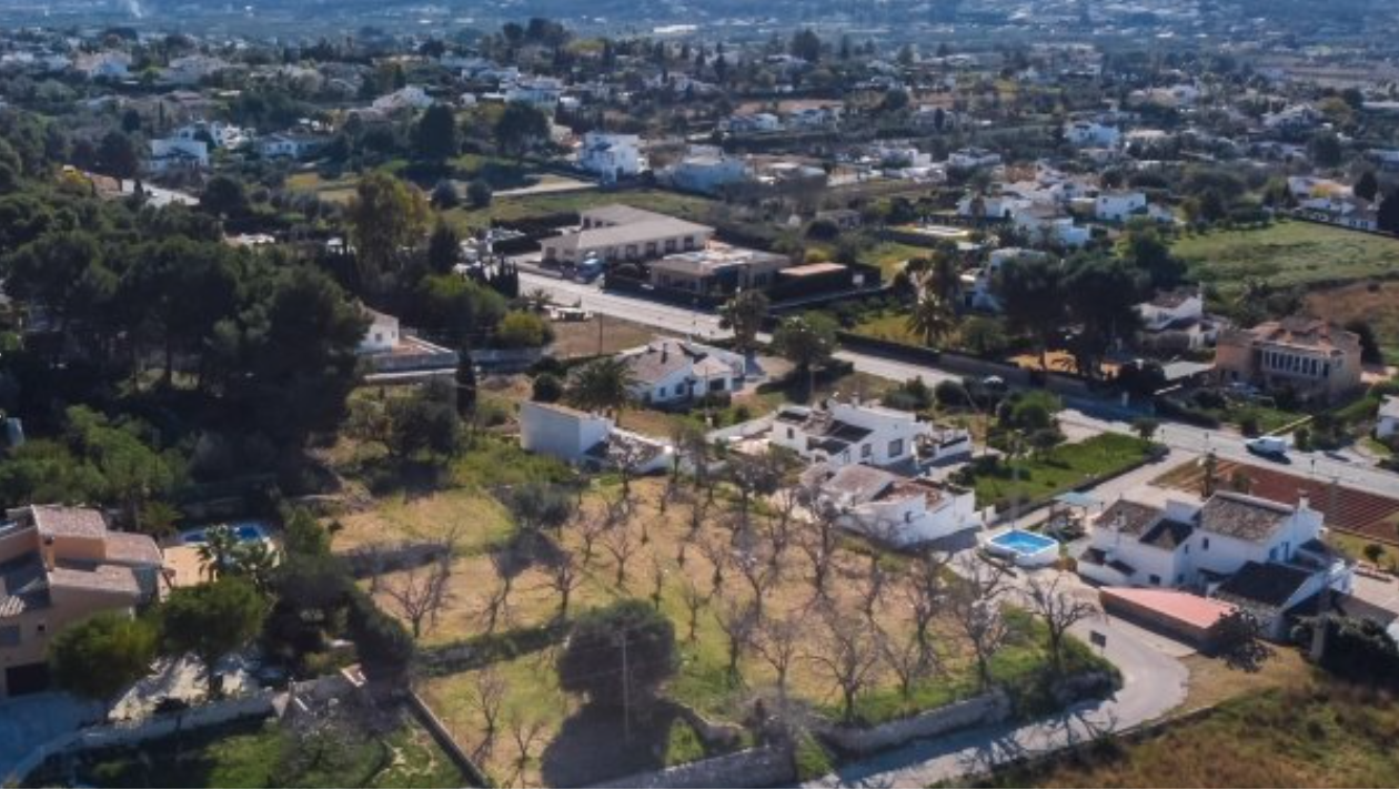Javea. Parcela en Montgo con Licencia de Obra