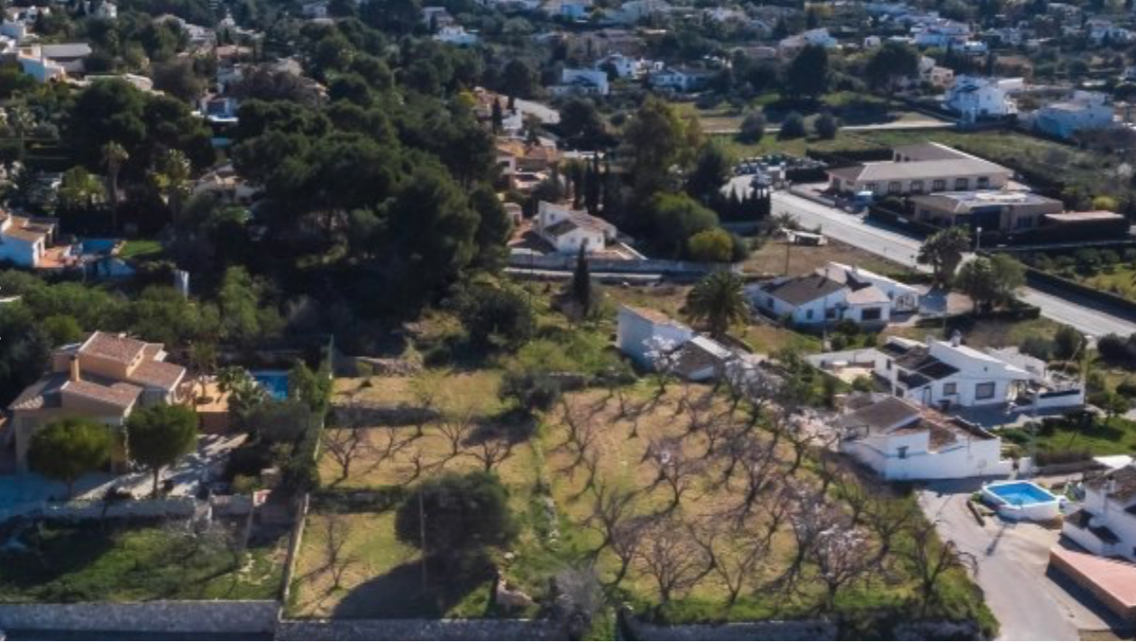 Javea. Parcela en Montgo con Licencia de Obra